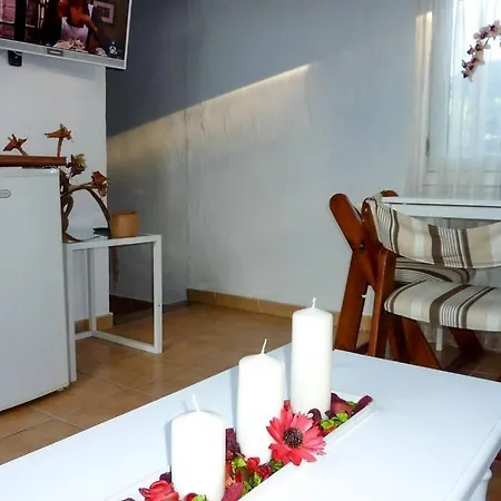 Frailes Eco B * تيناجون